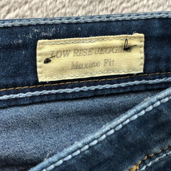 Guess Womens Jeans Sze 34 Low Rise Jeggings Skinny Leg Blue Denim Classic Casual - Picture 9 of 16